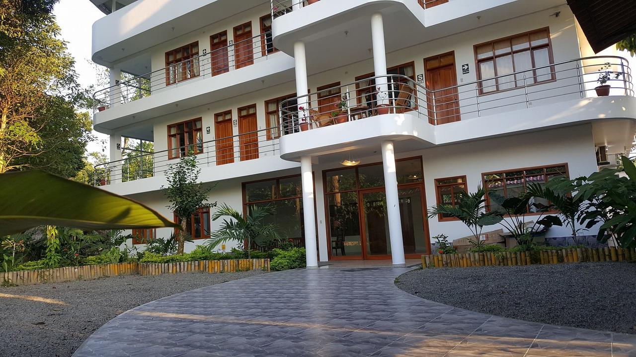 La Floresta Tarapoto Hostal Zewnętrze zdjęcie