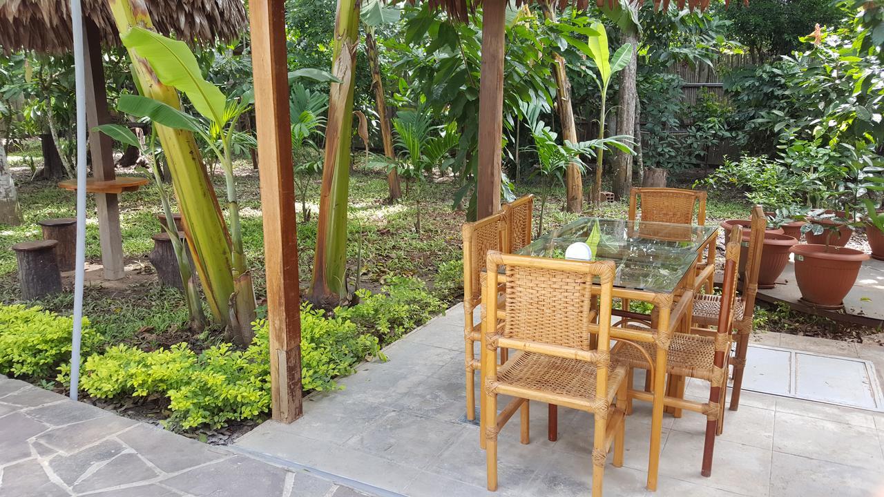 La Floresta Tarapoto Hostal Zewnętrze zdjęcie