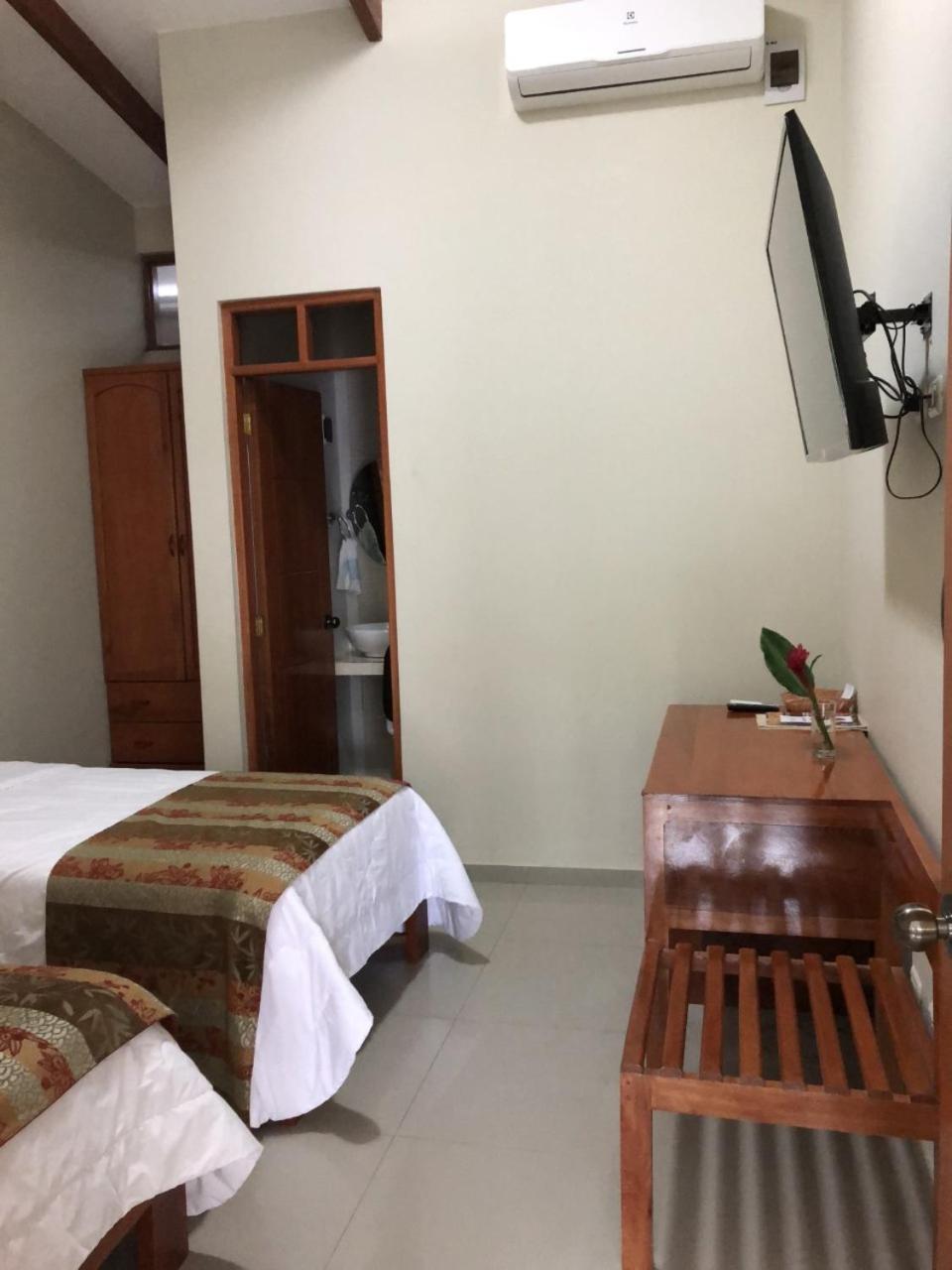 La Floresta Tarapoto Hostal Zewnętrze zdjęcie